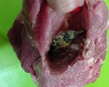 Foto del paso 2 de la receta: Bondiola rellena laqueada