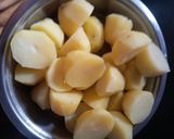લસણીયા ભજીયા(lasniya bhjiya Recipe in Gujarati) રેસીપી સ્ટેપ1ફોટો