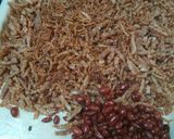 Foto langkah ke 2 dari resep Kering tempe kacang teri.