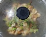 Foto langkah ke 4 dari resep Tumis Bunga Turi Putih dan Tahu Lombok.