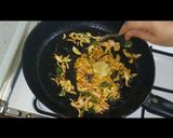 A picture of step 5 of Meen pollichathu/ Fish fried in banana leaf wrap.