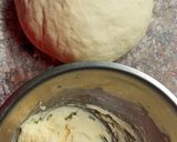 Foto del paso 2 de la receta: Cuernitos de grasa vacuna económicos y simples