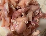 Foto del paso 2 de la receta: Pollo con verduras al vino blanco