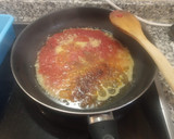 Foto del paso 5 de la receta: Pez espada en salsa marinera con calabacín o arroz blanco