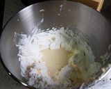 Foto del paso 17 de la receta: Bundt cake de Coco y chocolate blanco// Raffaello or coconut and white chocolate!!