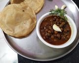 छोले भटूरे रेसपी (Chole bhature recipe in marathi) रेसिपी स्टेप 4 फोटो