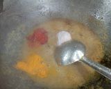 A picture of step 4 of Dahi masala gobhi.