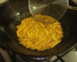 A picture of step 2 of Yam fry.