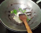 Foto langkah ke 2 dari resep Soup telur.