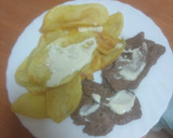 Foto del paso 3 de la receta: Filetes de ternera a la plancha con papas de churrería y alioli