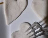 A picture of step 6 of Mini Pizza Hearts.