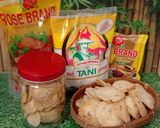 Foto langkah ke 6 dari resep Kripik Aci Cabe Bawang.