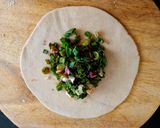 A picture of step 2 of Spring Onion Paratha.