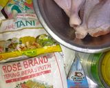 Foto langkah ke 1 dari resep Ayam Goreng Kremes.