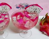A picture of step 2 of Litchi Dragon mocktail.