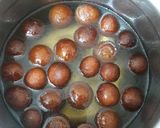 A picture of step 4 of Gulab jamun (instant mix).