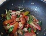 Foto langkah ke 7 dari resep Tuna Jamur Kecap Pedas.