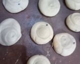 A picture of step 3 of Crispy Nimki.