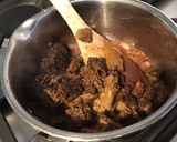 Une image de l'étape 5 de Sauce aux morilles,crème,oignon et vin rouge.