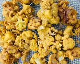 गोभी के पकौड़े (gobi ke pakoda recipe in Hindi) रेसिपी चरण 3 फोटो