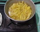 Foto langkah ke 2 dari resep Shoestring French fries.