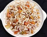 A picture of step 4 of Bhelpuri Tamilnadu evening snack.