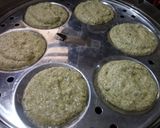 A picture of step 5 of Oats spinach Idli.