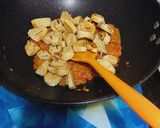 A picture of step 6 of Soya Chaap Masala.