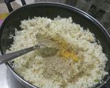 A picture of step 3 of Gobhi paratha.