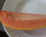 A picture of step 4 of Carrot-Papaya salad.