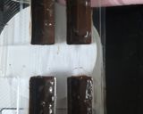 A picture of step 1 of Jam stuffed coconut chocolate.