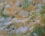 Foto del paso 5 de la receta: Tortilla de akusai (col china) 🥬 y cebolla 🧅 Receta de aprovechamiento