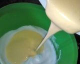 Foto langkah ke 3 dari resep Bolu hongkong keju almond.
