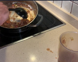 Foto del paso 5 de la receta: Conejo guisado al vino tinto