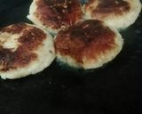 A picture of step 3 of Tikki Burger.