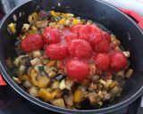 Foto del paso 2 de la receta: Emperador con samfaina 🐟🧅🍆🌶