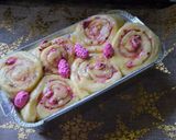 Une image de l'étape 5 de Brioche feuilletée aux pralines roses.