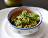 Bazsalikomos pesto recept fázis 3 fotója