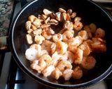 Foto del paso 4 de la receta: Arroz saborizado, mar y tierra