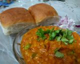 A picture of step 14 of Mumbai style pav bhaji recipe.