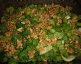 Foto del paso 2 de la receta: Un consejo para la ensalada de apio, manzanas verdes y nueces