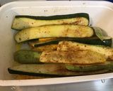 Une image de l'étape 4 de Trio de courgettes grillées aux épices créoles et huile de truffe.