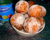 கண்டன்ஸ்டு மில்க் பால்ஸ் (பன்) ரெசிபி ஸ்டேப் 8 புகைப்படம்
