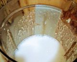 A picture of step 3 of Applegrape Yoghurt Smoothie.
