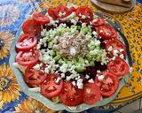 Une image de l'étape 15 de Salade de betteraves aux tomates, concombre, thon et feta.
