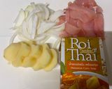 A picture of step 1 of Thai Massaman Curry.