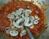 A picture of step 5 of Mushroom masala.