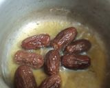 A picture of step 1 of Shahi sheer khorma.