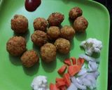 फ्लॉवर चे इन्स्टंट मनचुरीअन (cauliflower instant Manchurian recipe in marathi) रेसिपी स्टेप 5 फोटो 