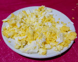 Foto del paso 3 de la receta: Empanadas de sardina con champiñones, cebolla caramelizada y huevo